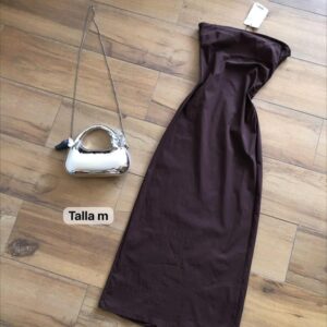 El vestido que no puede faltar en tu clóset.